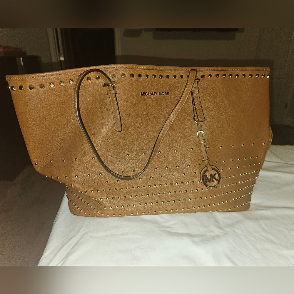 Michael kors studded neverfull